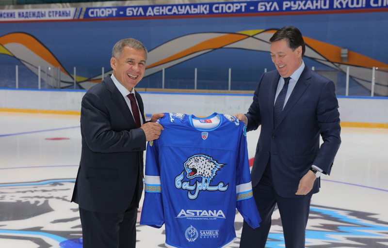 Президент Татарстана посетил арену "Барыса"