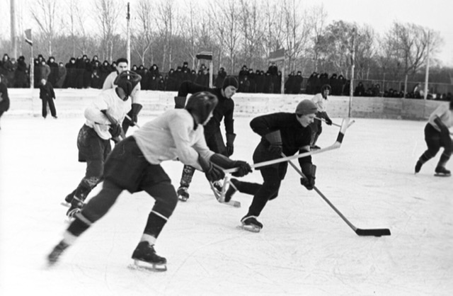 Казахстанскому хоккею – 67 лет