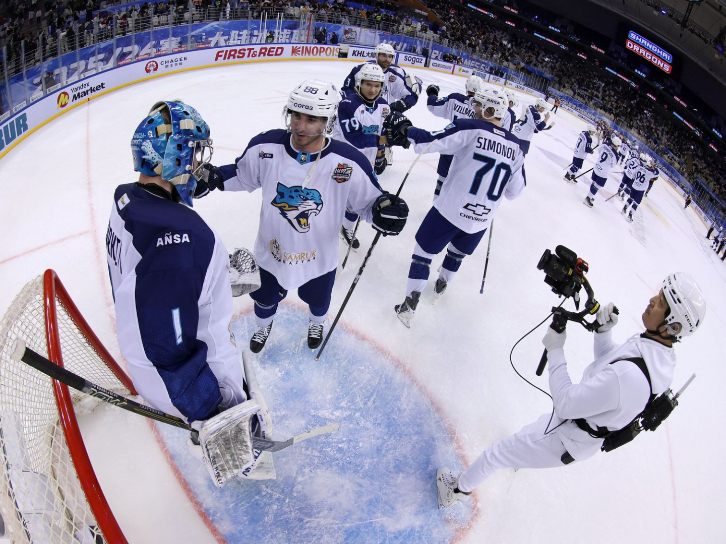 4096-3072-max.jpg 4096-3072-max.jpg