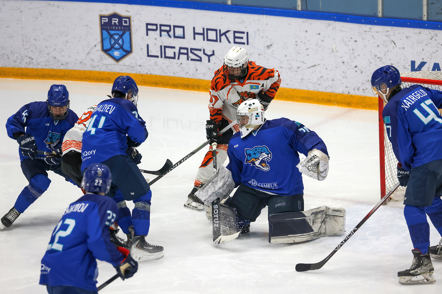 Барыс в результативном матче переиграл Туран Тайгерс