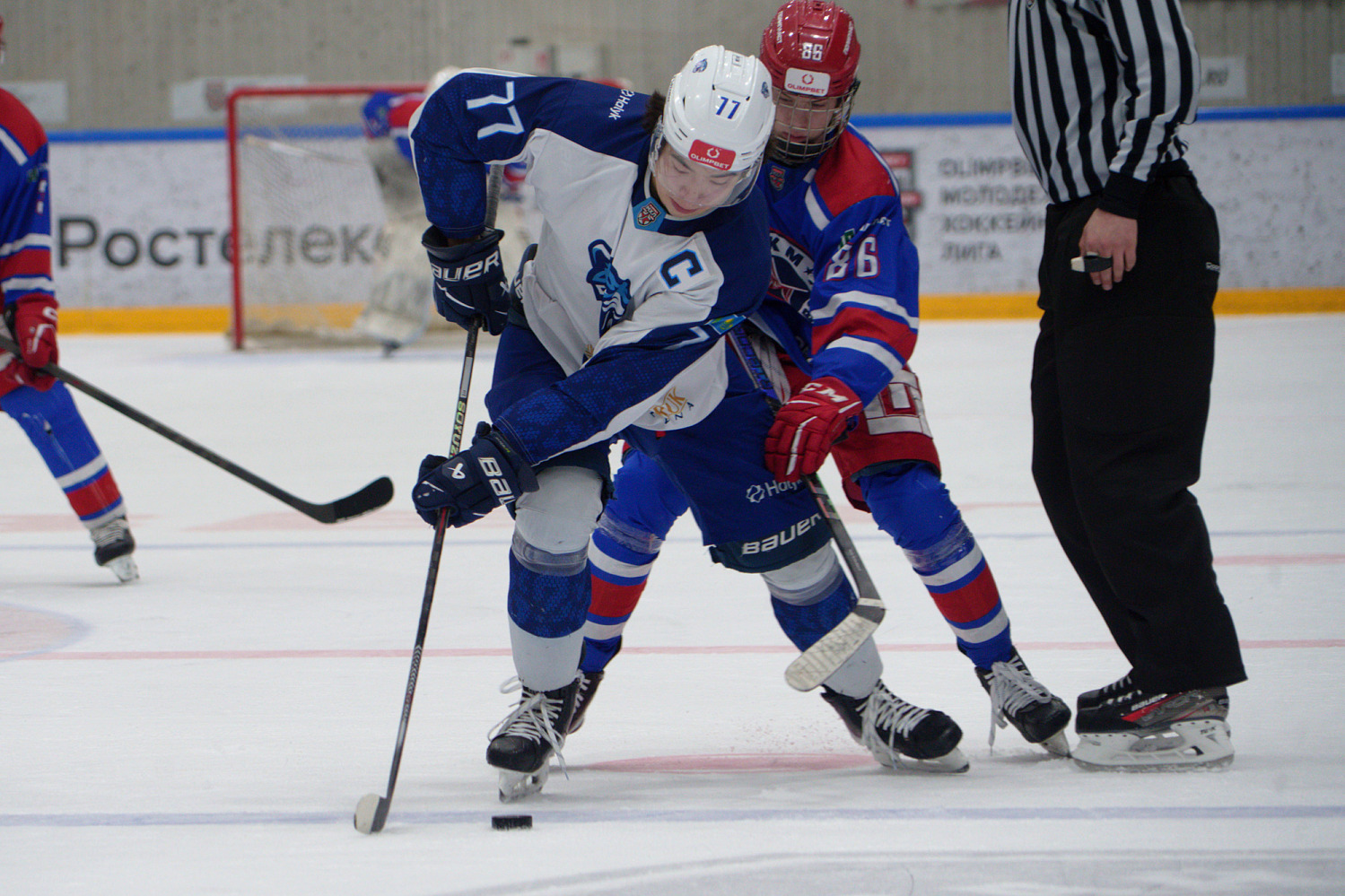 АКМ Новомосковск - Снежные Барсы