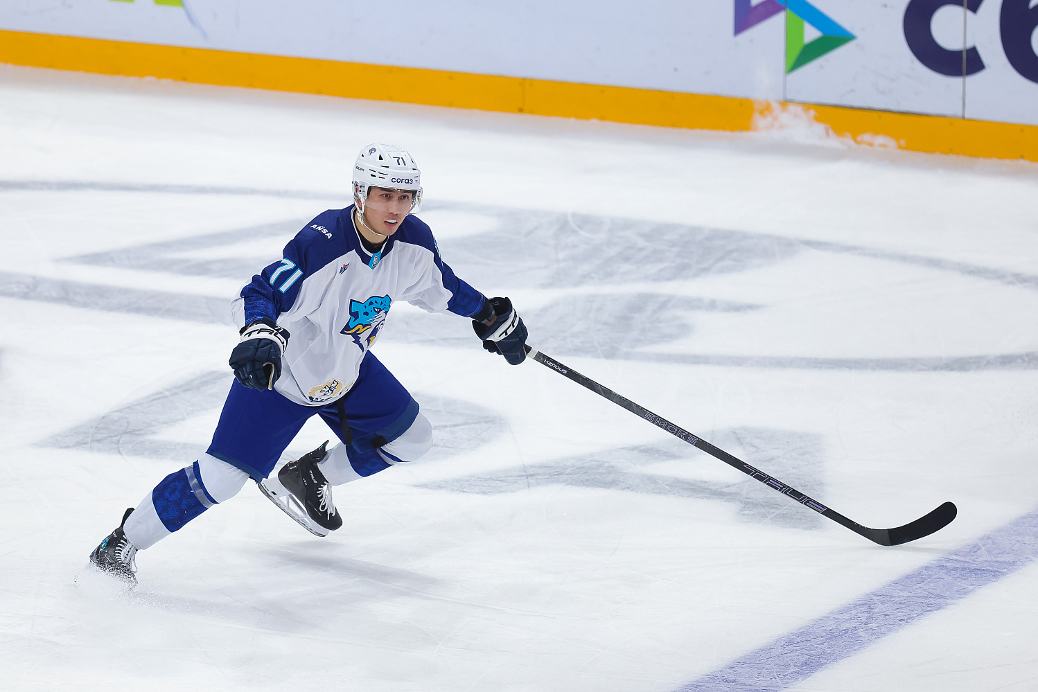 Самат Данияр провёл 250 матчей в КХЛ