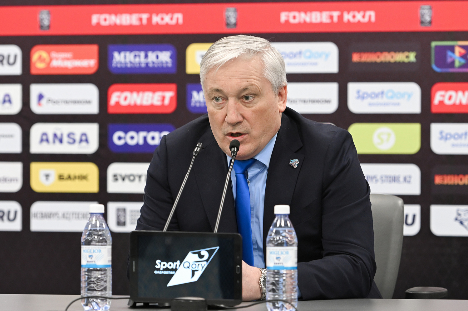 Михаил Кравец: «Все ложились под шайбу, зубами пытались её вытащить и не дать сопернику забить»