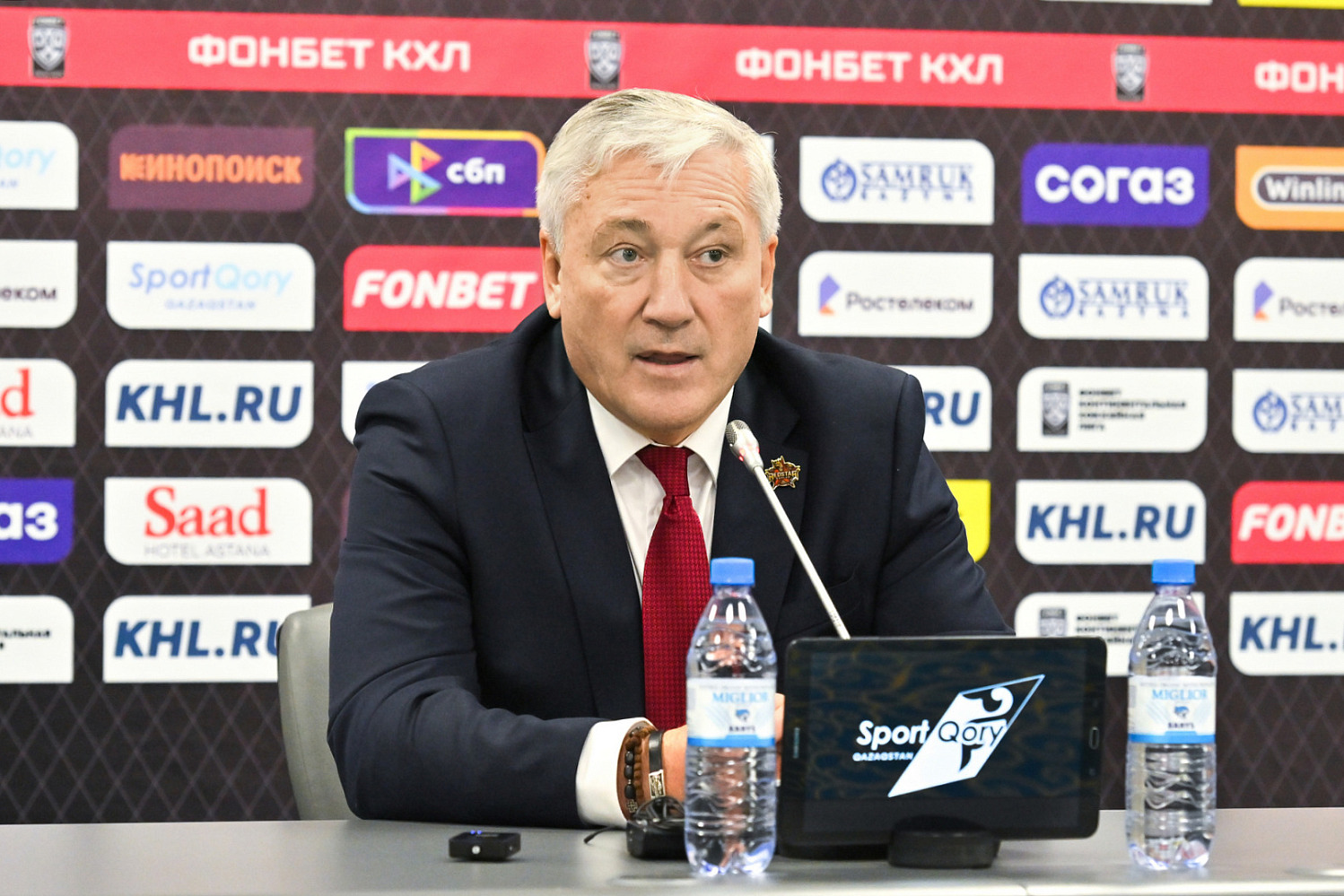 Михаил Кравец — главный тренер Барыса